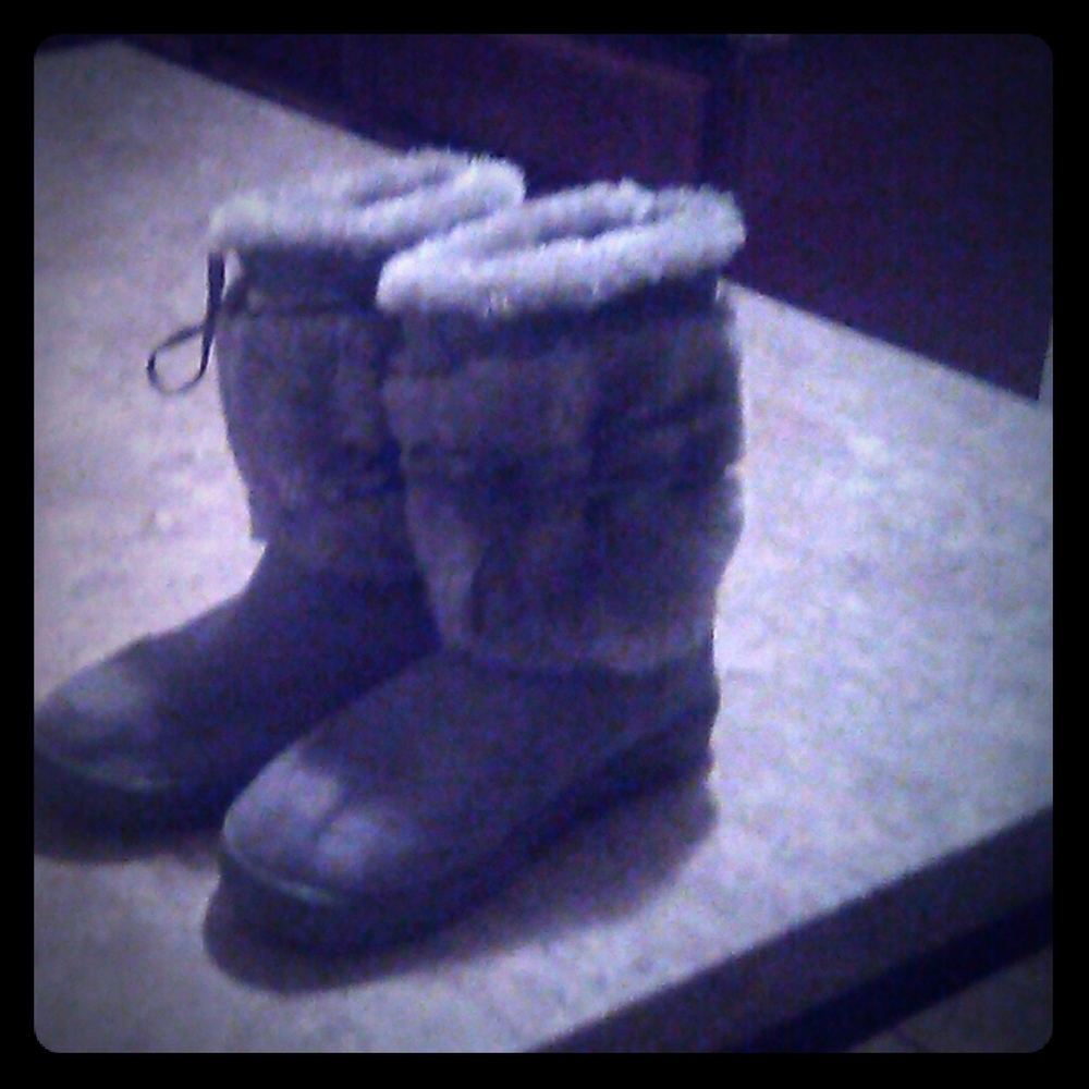 Ankle coverin boots